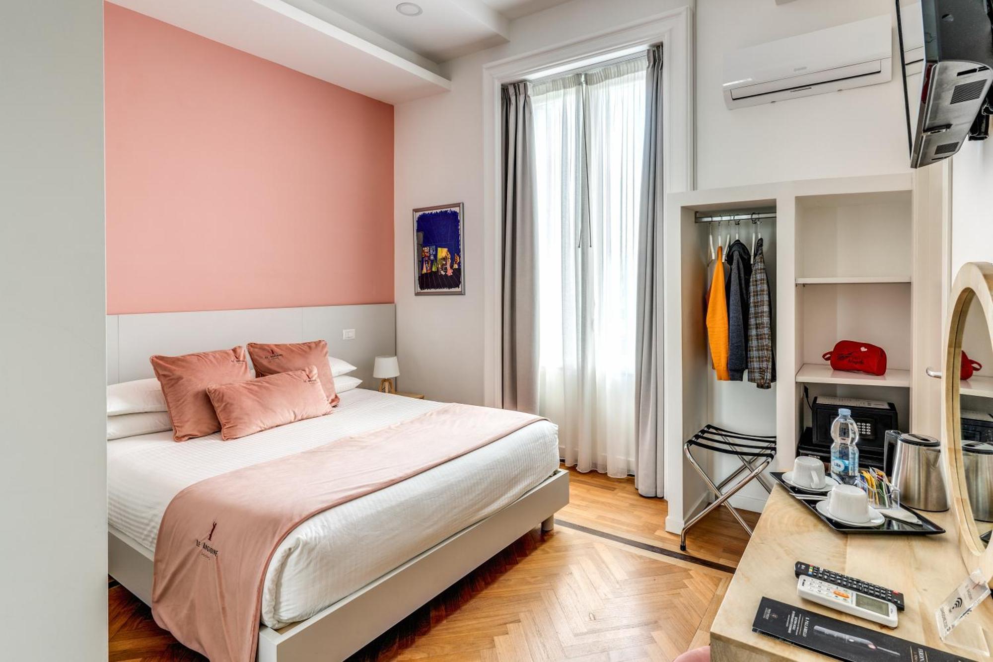 Deluxe Room,1518583231:JPEG